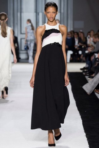 Giambattista Valli 2025春夏巴黎时装周时装发布