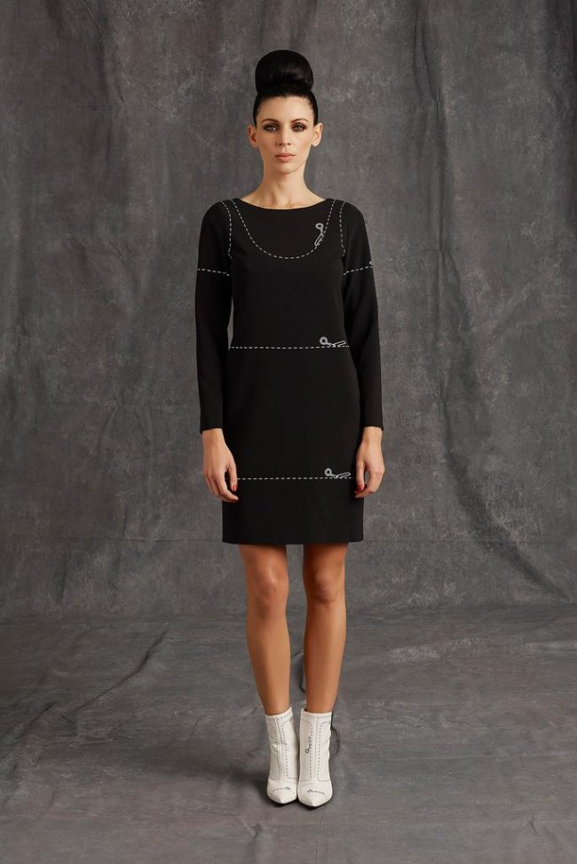 Moschino莫斯奇诺2025早秋系列Lookbook  超模Liberty Ross时尚演绎