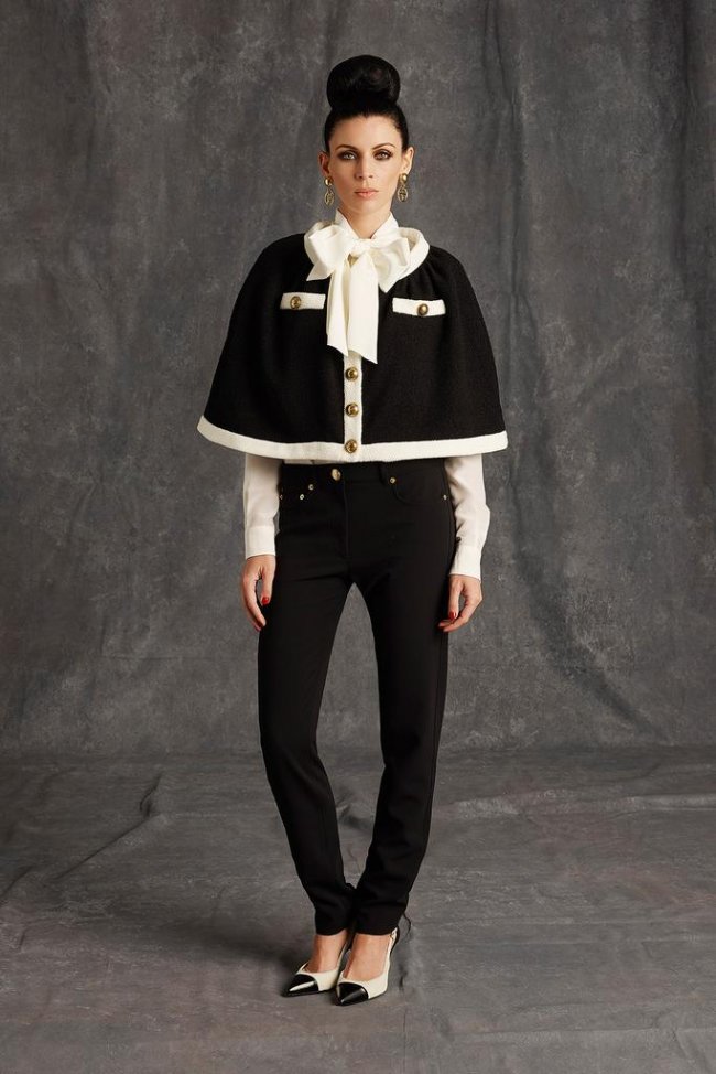 Moschino莫斯奇诺2025早秋系列Lookbook  超模Liberty Ross时尚演绎