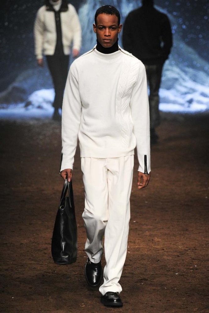 Corneliani 2025秋冬系列男装时装发布