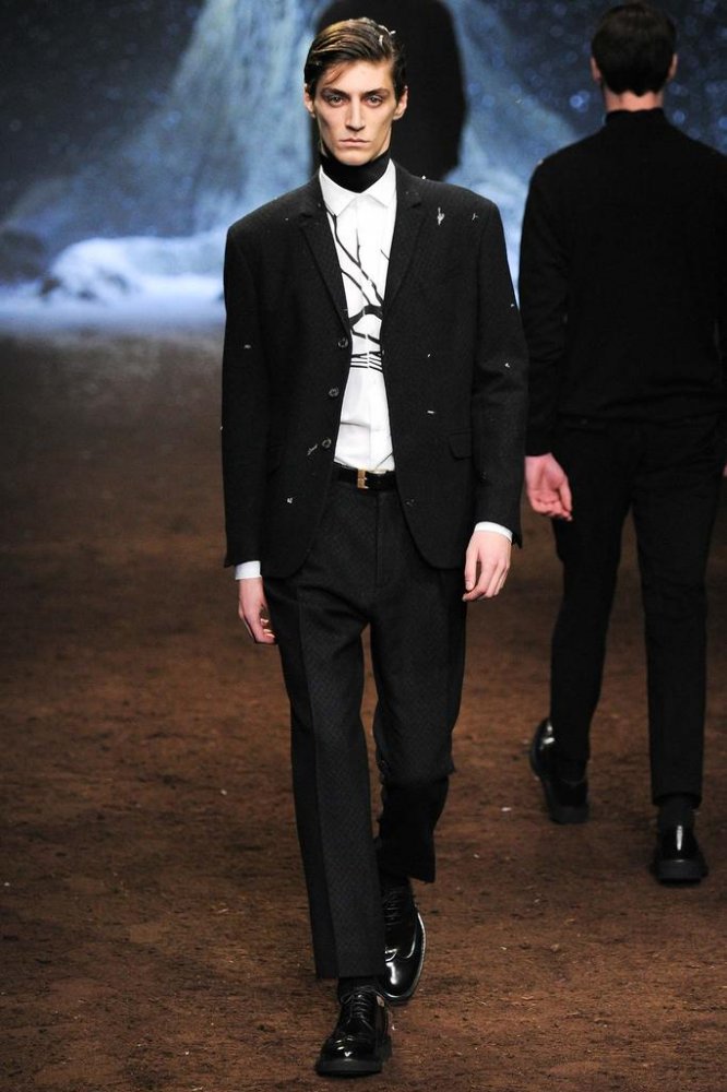 Corneliani 2025秋冬系列男装时装发布