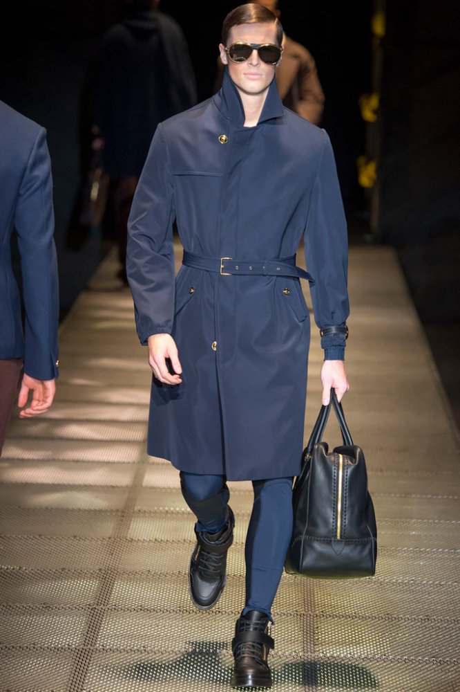 Versace（范思哲）2025米兰时装周秋冬系列男装时装发布