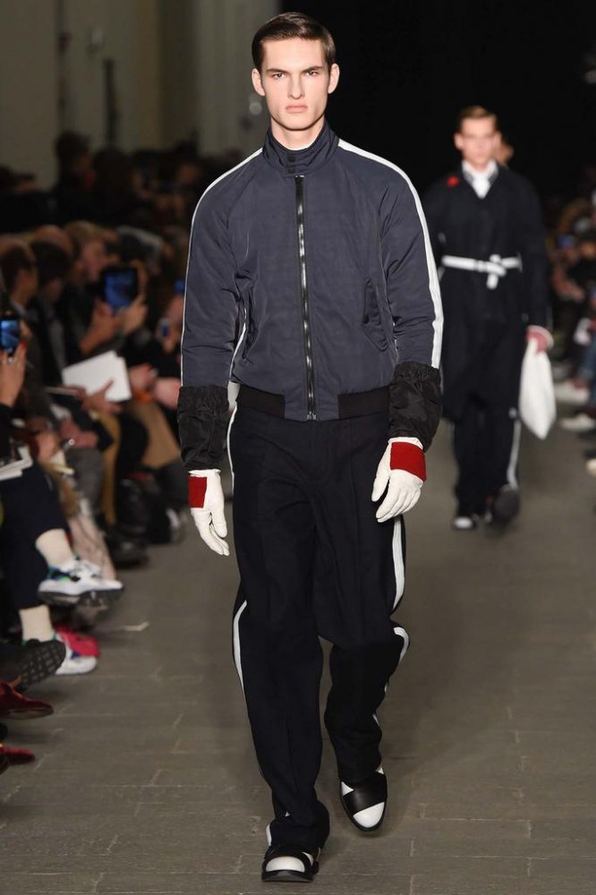 Andrea Pompilio 2025米兰时装周秋冬男装时装发布