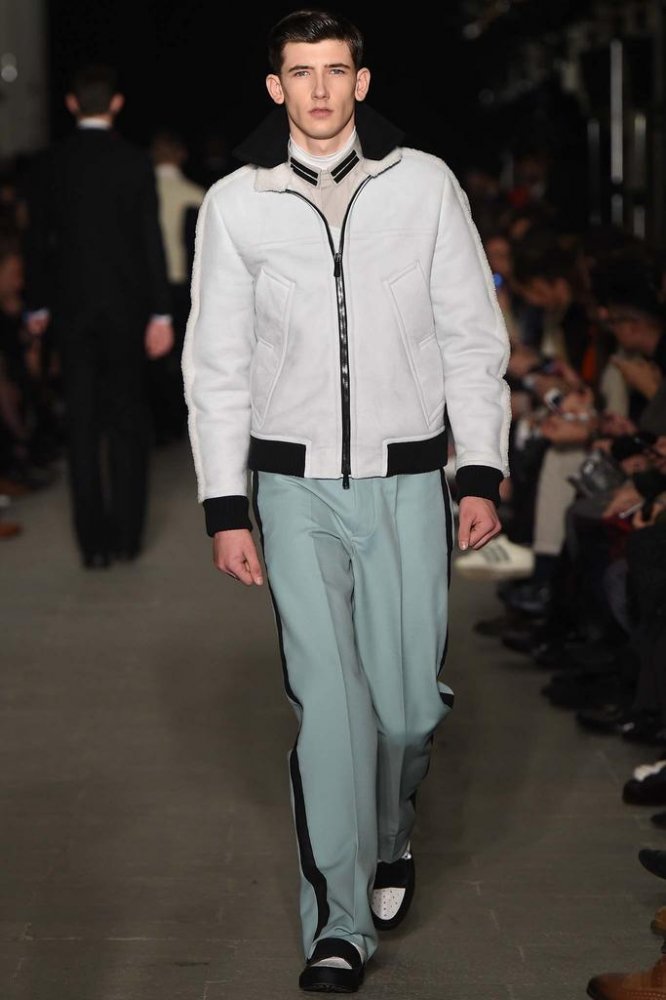 Andrea Pompilio 2025米兰时装周秋冬男装时装发布