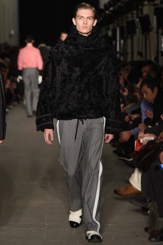Andrea Pompilio 2025米兰时装周秋冬男装时装发布