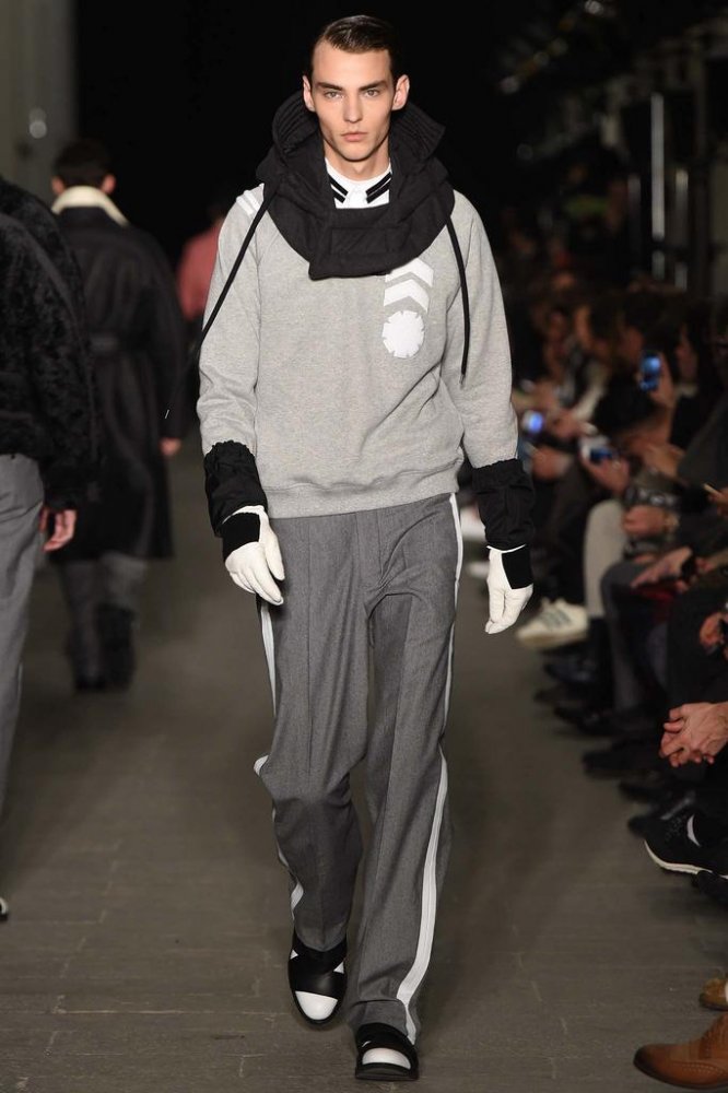 Andrea Pompilio 2025米兰时装周秋冬男装时装发布