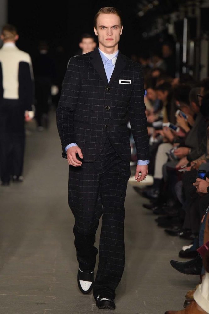 Andrea Pompilio 2025米兰时装周秋冬男装时装发布