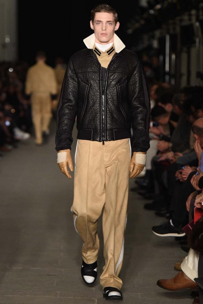 Andrea Pompilio 2025米兰时装周秋冬男装时装发布