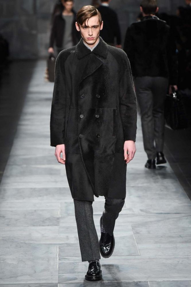 Fendi 2025米兰时装周男装时装发布会