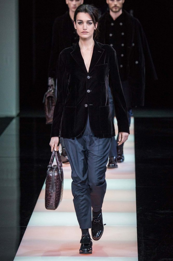 Giorgio Armani 2025米兰时装周男装时装发布会