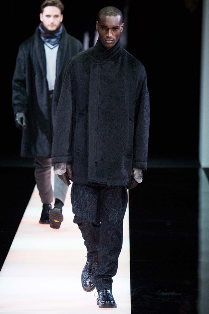 Giorgio Armani 2025米兰时装周男装时装发布会