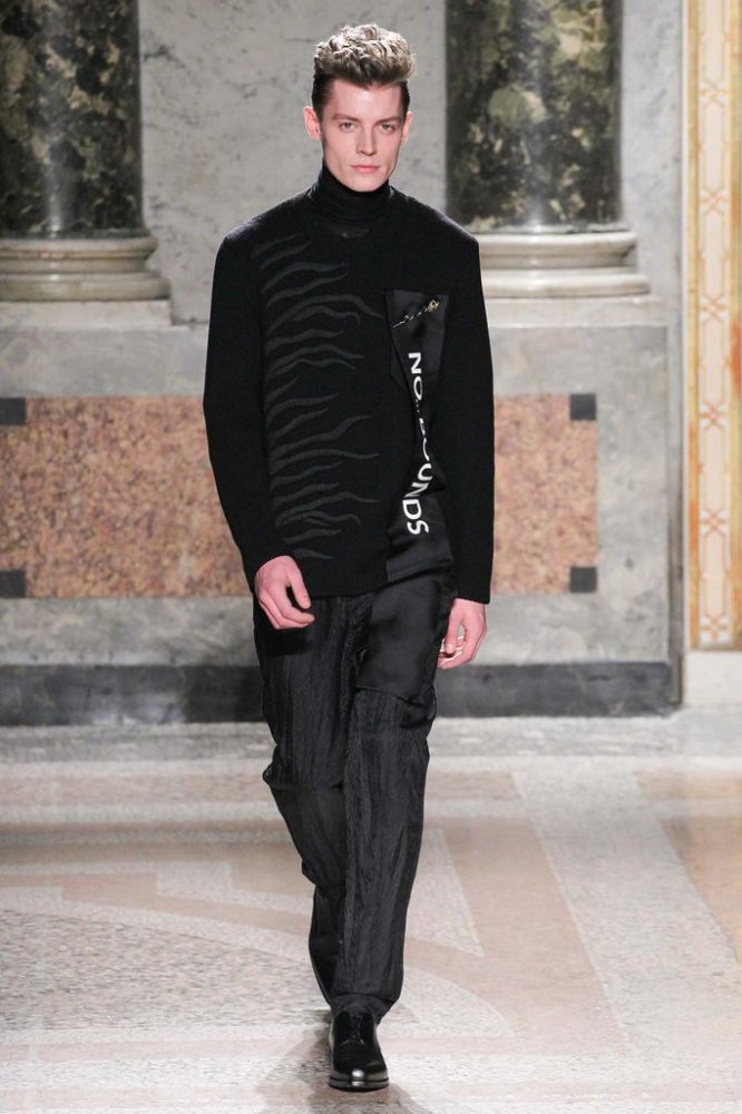 Roberto Cavalli 2025米兰时装周男装发布会