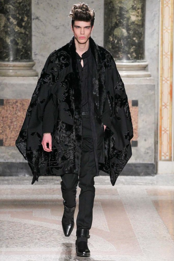 Roberto Cavalli 2025米兰时装周男装发布会