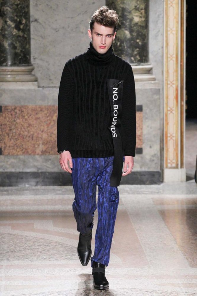 Roberto Cavalli 2025米兰时装周男装发布会