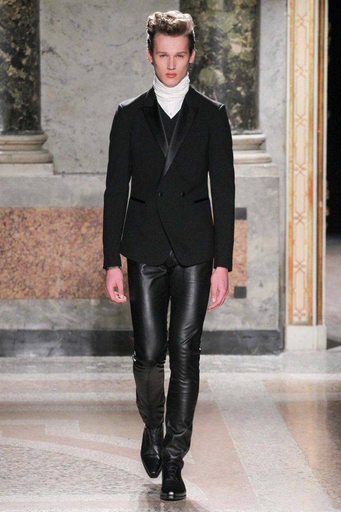 Roberto Cavalli 2025米兰时装周男装发布会