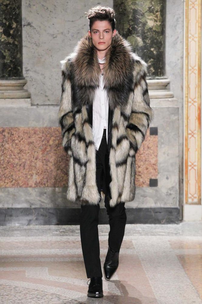 Roberto Cavalli 2025米兰时装周男装发布会