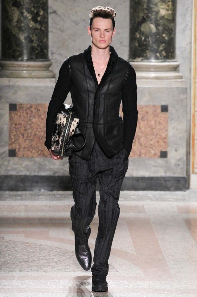 Roberto Cavalli 2025米兰时装周男装发布会