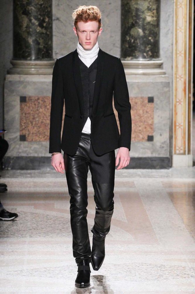 Roberto Cavalli 2025米兰时装周男装发布会