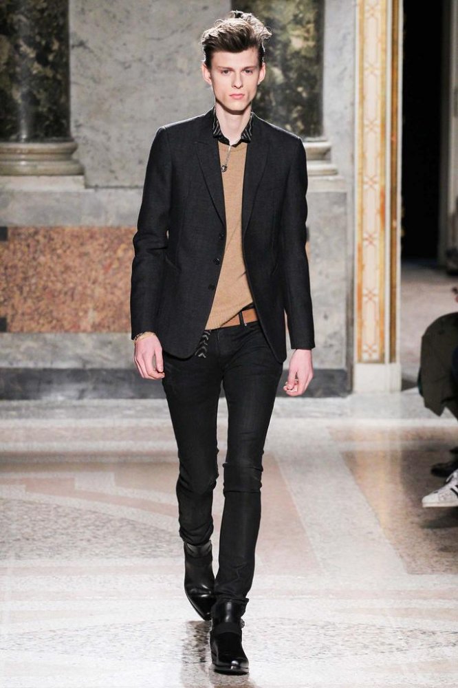 Roberto Cavalli 2025米兰时装周男装发布会