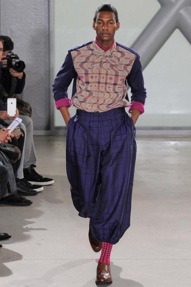 Issey Miyake 2025巴黎时装周男装发布会