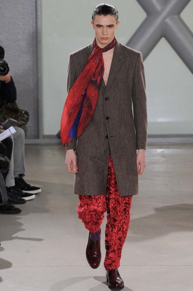 Issey Miyake 2025巴黎时装周男装发布会