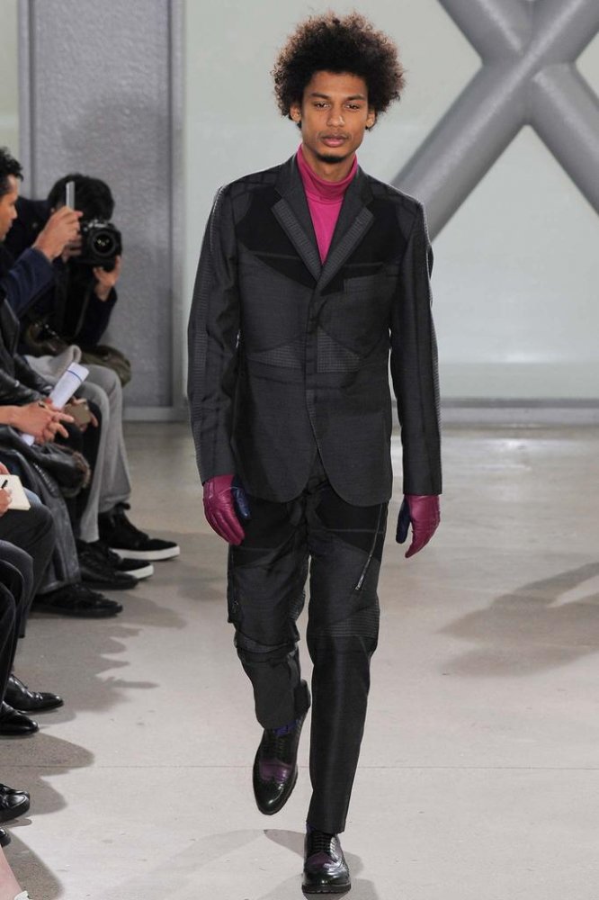 Issey Miyake 2025巴黎时装周男装发布会
