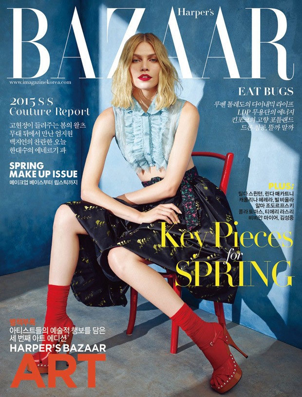 Aline Weber出镜演绎《Harper’s Bazaar Korea》时装杂志摄影大片