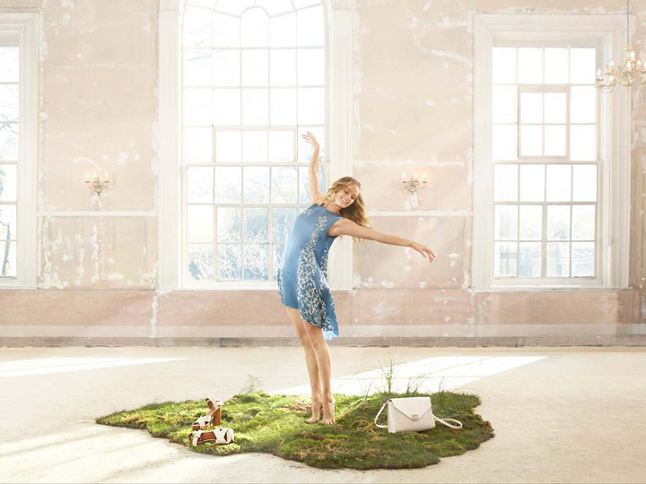 Mulberry 2025春夏系列广告大片