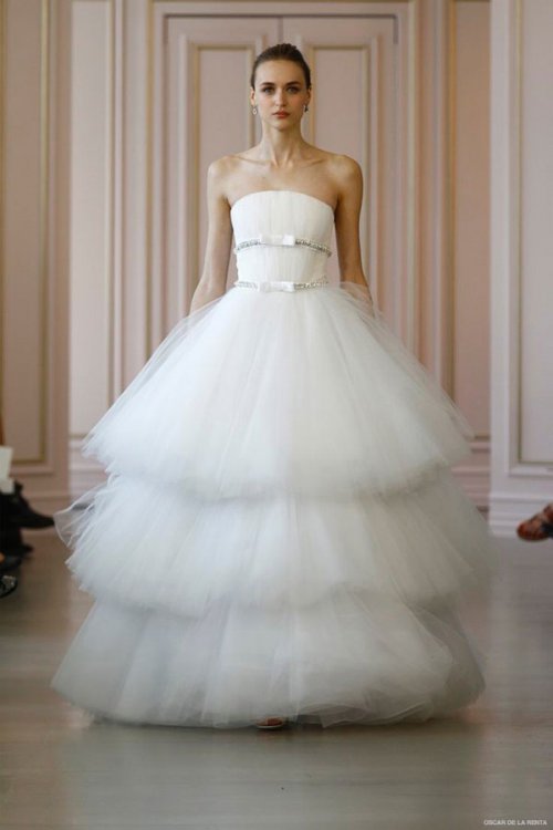 Oscar de la Renta 2025春夏新娘婚纱礼服系列