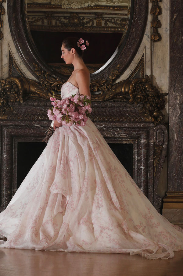 Romona Keveza 2025春夏婚纱礼服系列