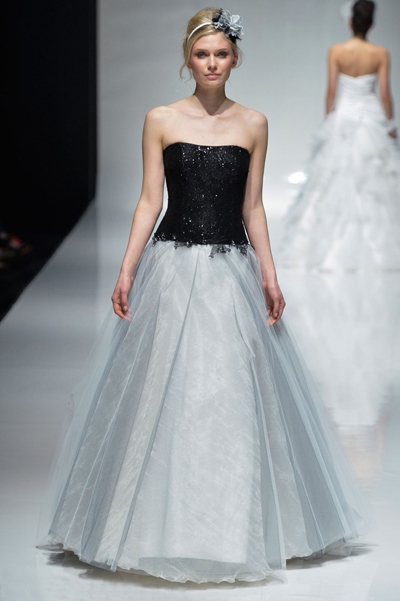 2025春夏最浪漫婚纱 怎么美都不过分