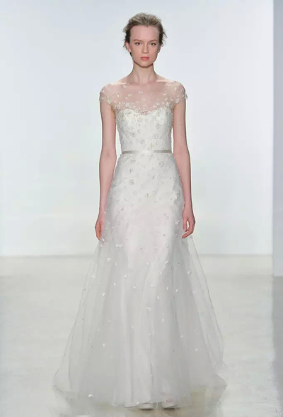 2025春夏最浪漫婚纱 怎么美都不过分