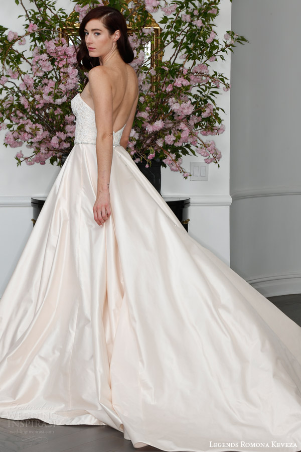 Legends Romona Keveza 2025春夏婚纱礼服系列