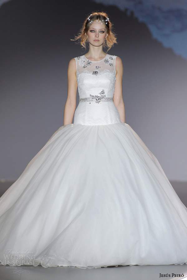 Jesus Peiro 2025春夏婚纱礼服系列