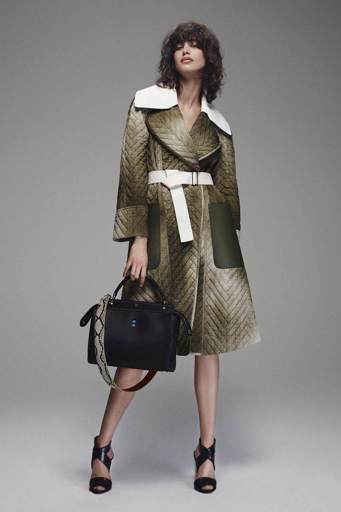 Fendi 2025 Lookbook早春度假系列