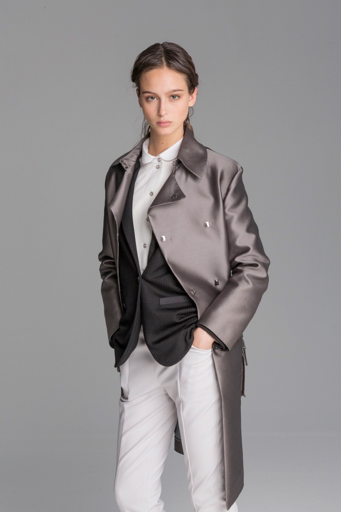 Emporio Armani 2025 Lookbook早春度假系列