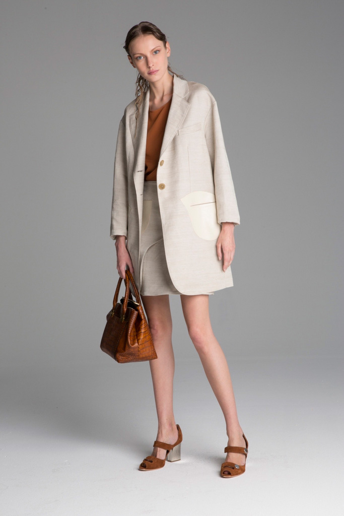 Emporio Armani 2025 Lookbook早春度假系列