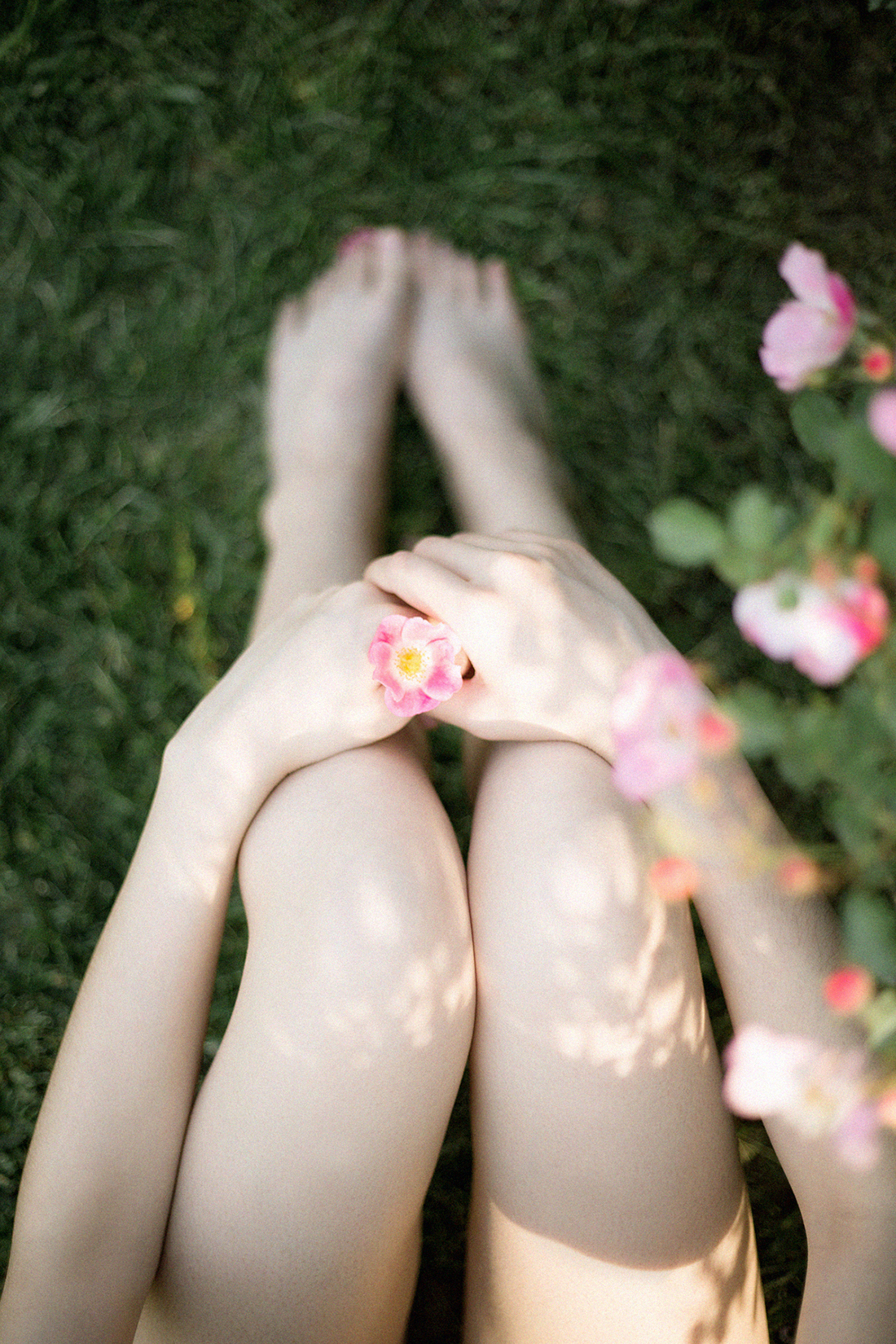 人像写真摄影：阳光暖暖拂来 ，眼眸温柔散开。