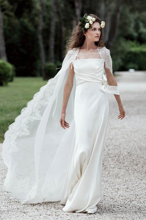 Alberta Ferretti 2025春婚纱礼服系列