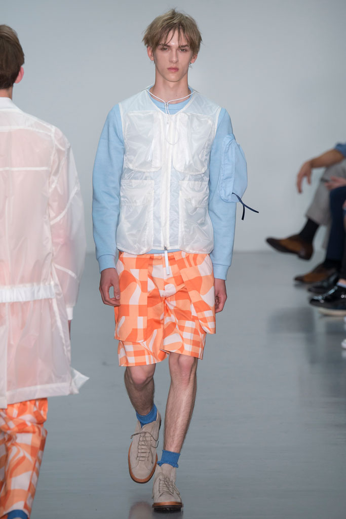 Lou Dalton 伦敦2025春夏系列男装秀