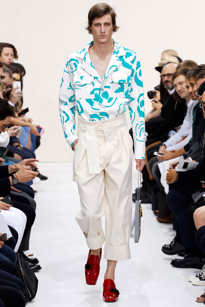 J.W.Anderson 2025伦敦春夏系列男装秀