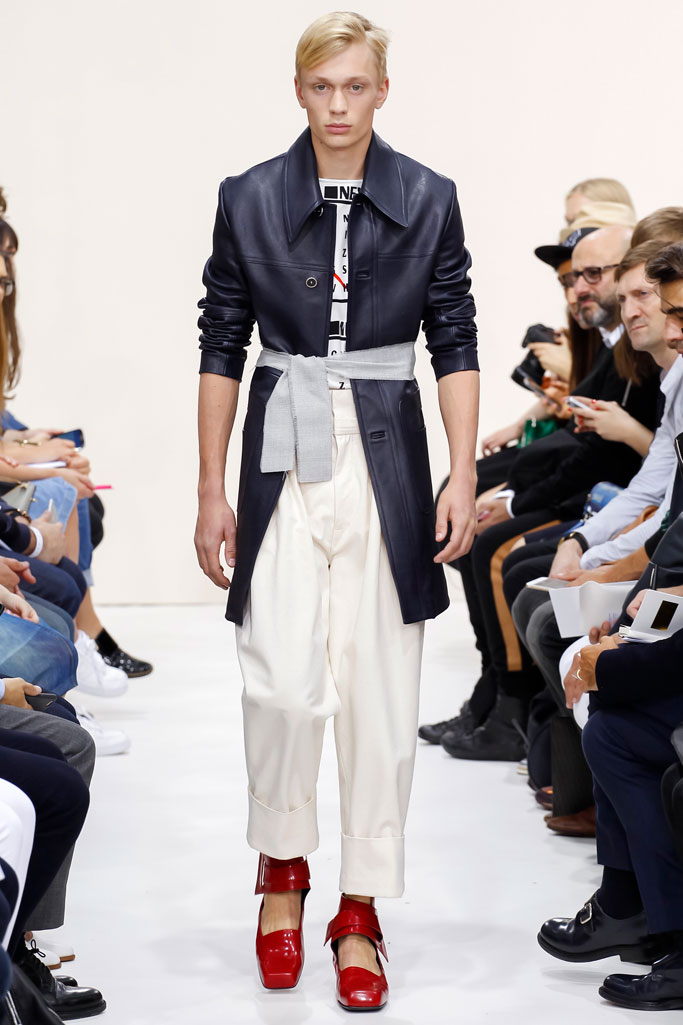 J.W.Anderson 2025伦敦春夏系列男装秀