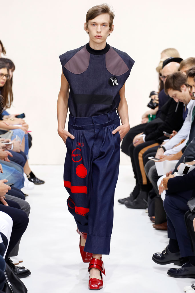 J.W.Anderson 2025伦敦春夏系列男装秀