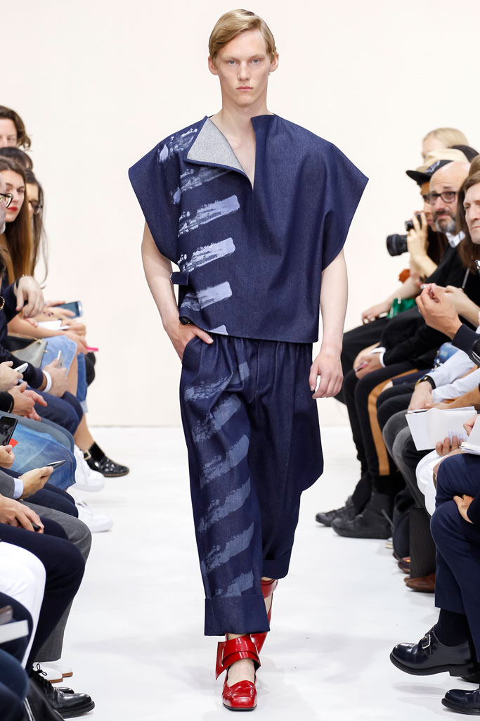 J.W.Anderson 2025伦敦春夏系列男装秀