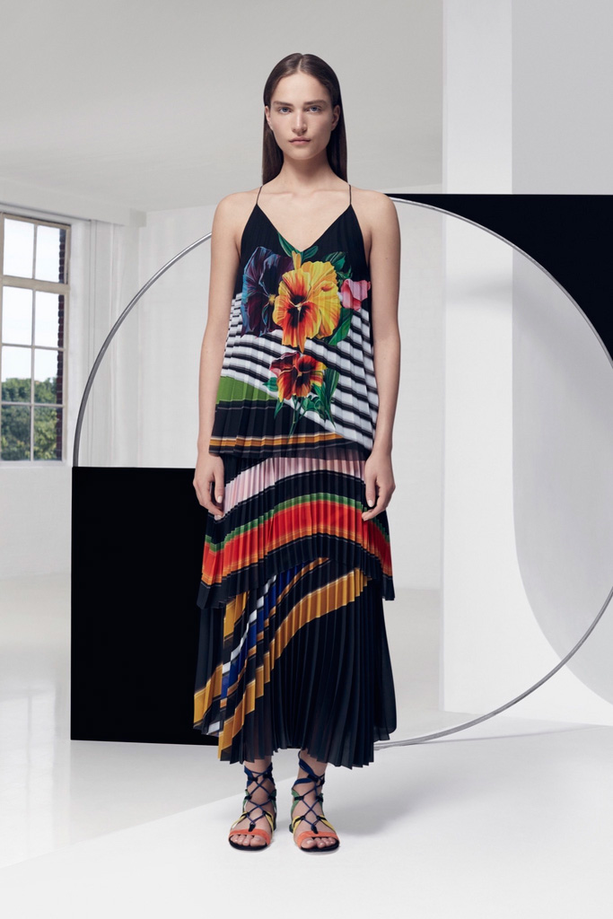 Mary Katrantzou（玛丽·卡特兰佐）2025 Lookbook