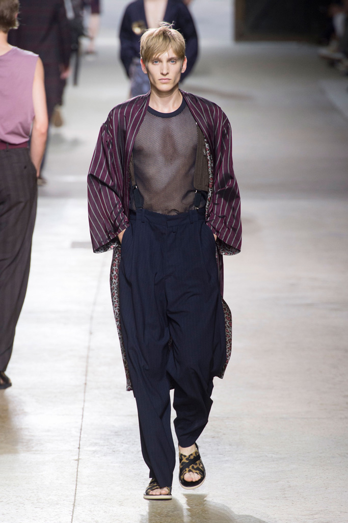 Dries Van Noten（德赖斯 范诺顿）2025巴黎时装周男装秀