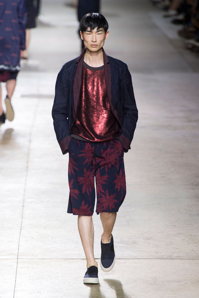 Dries Van Noten（德赖斯 范诺顿）2025巴黎时装周男装秀