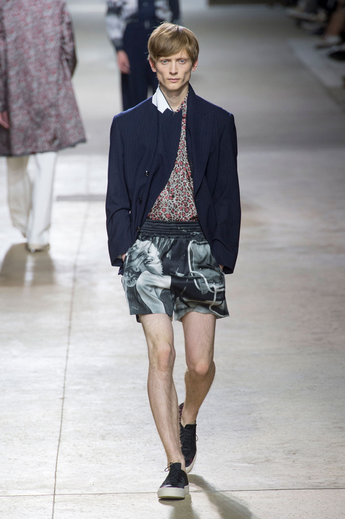 Dries Van Noten（德赖斯 范诺顿）2025巴黎时装周男装秀