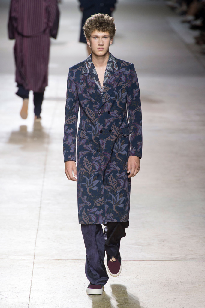 Dries Van Noten（德赖斯 范诺顿）2025巴黎时装周男装秀