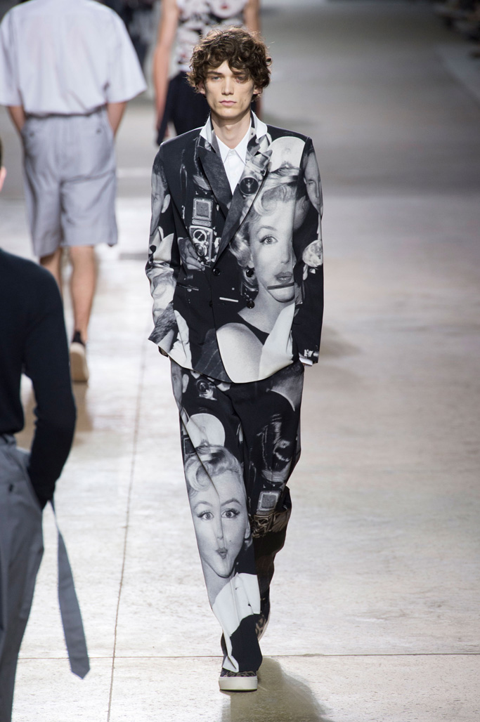 Dries Van Noten（德赖斯 范诺顿）2025巴黎时装周男装秀